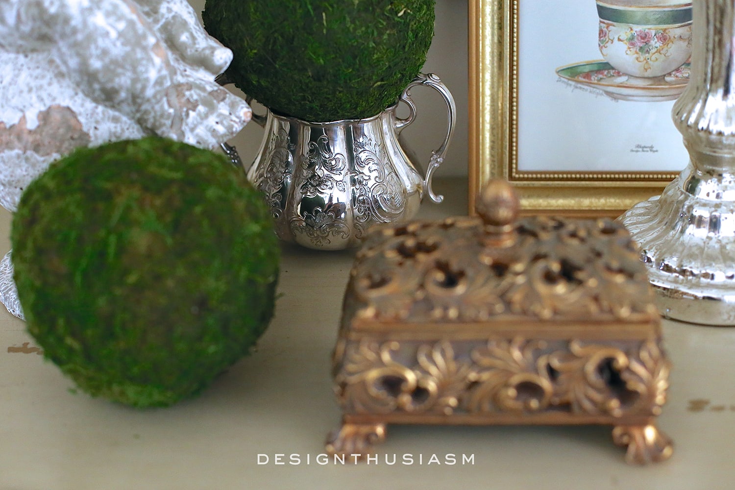 One Room Challenge Week 3 | Foyer Vignette | Designthusiasm.com