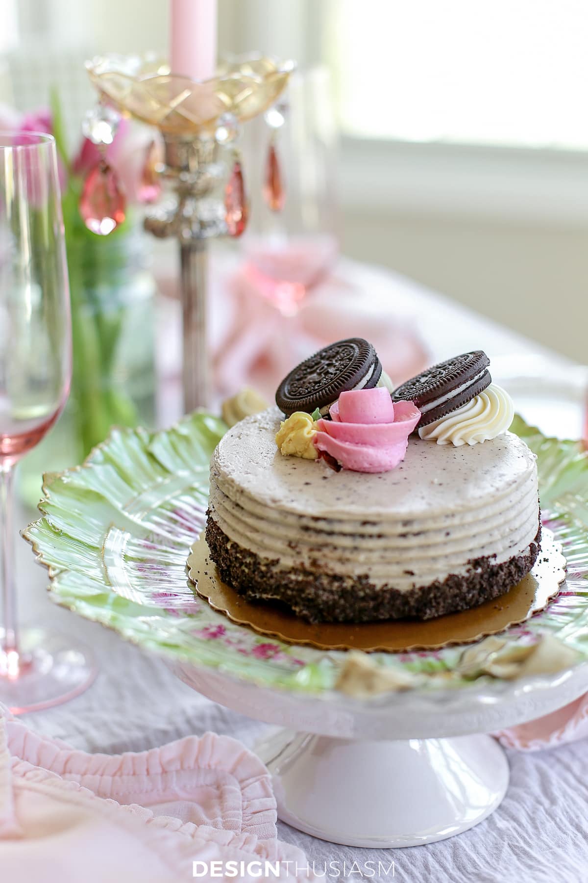 vintage tablescapes confection on a cake plate