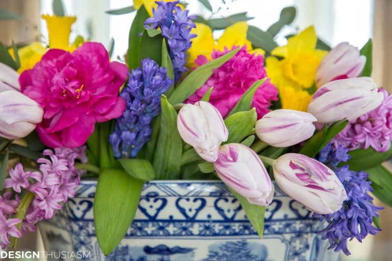 Spring Decorating: Styling a Seasonal Vignette with Chinoiserie