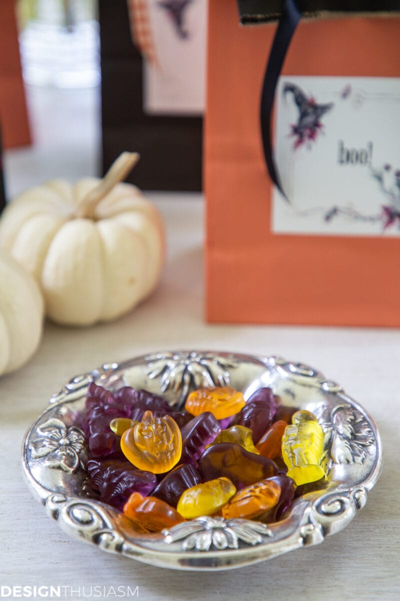 Free Halloween Printables: Trick-or-Treat Candy Bag Labels