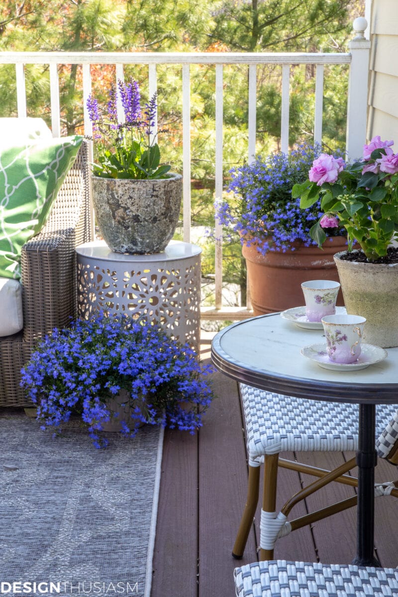 Outdoor Living: Cheerful Patio Ideas for Relaxing at Home