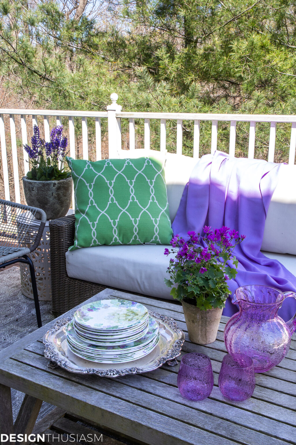 Outdoor Living: Cheerful Patio Ideas for Relaxing at Home