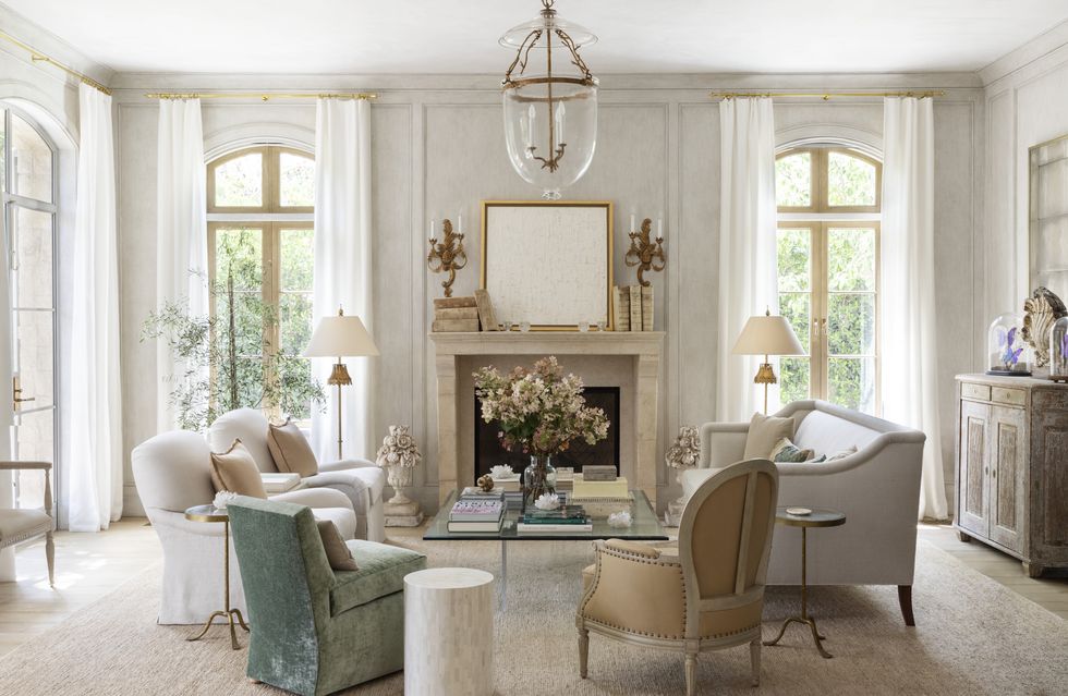 house-tour-giannetti-los-angeles-living-room