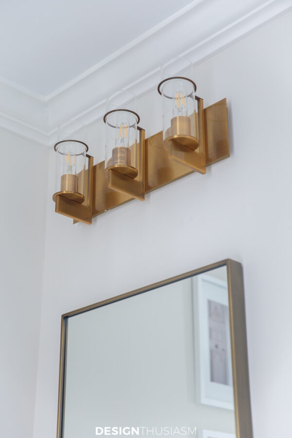 Bathroom Remodel: A Transformation without Removing the Vanity