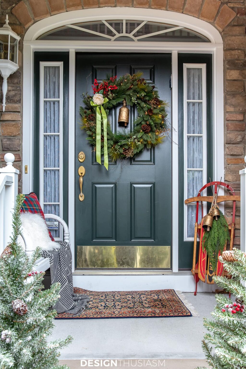 Christmas Porch Decor: Ideas for Outdoor Christmas Decorations