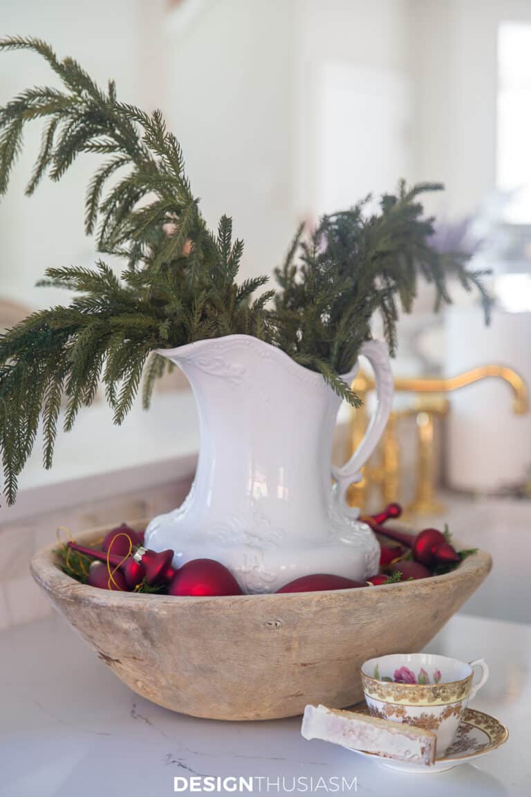 Christmas Kitchen Decor with French Country Elegance